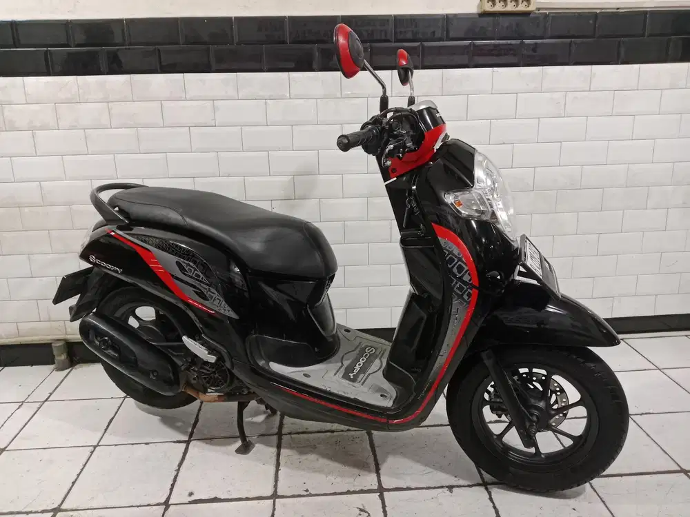Honda scoopy donat tahun 2019 Surat komplit
