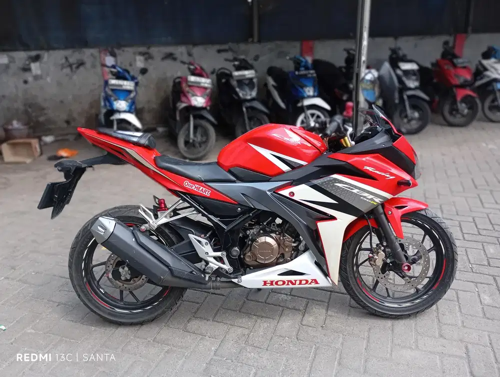 CBR 150R 2018.KM 7.000 an