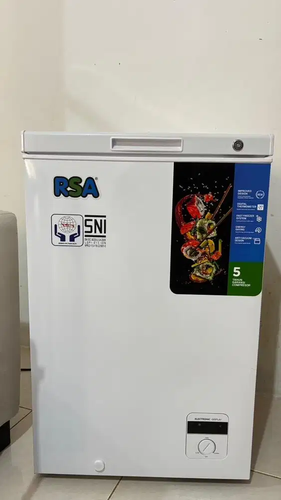 Dijual freezer pemakaian pribadi
