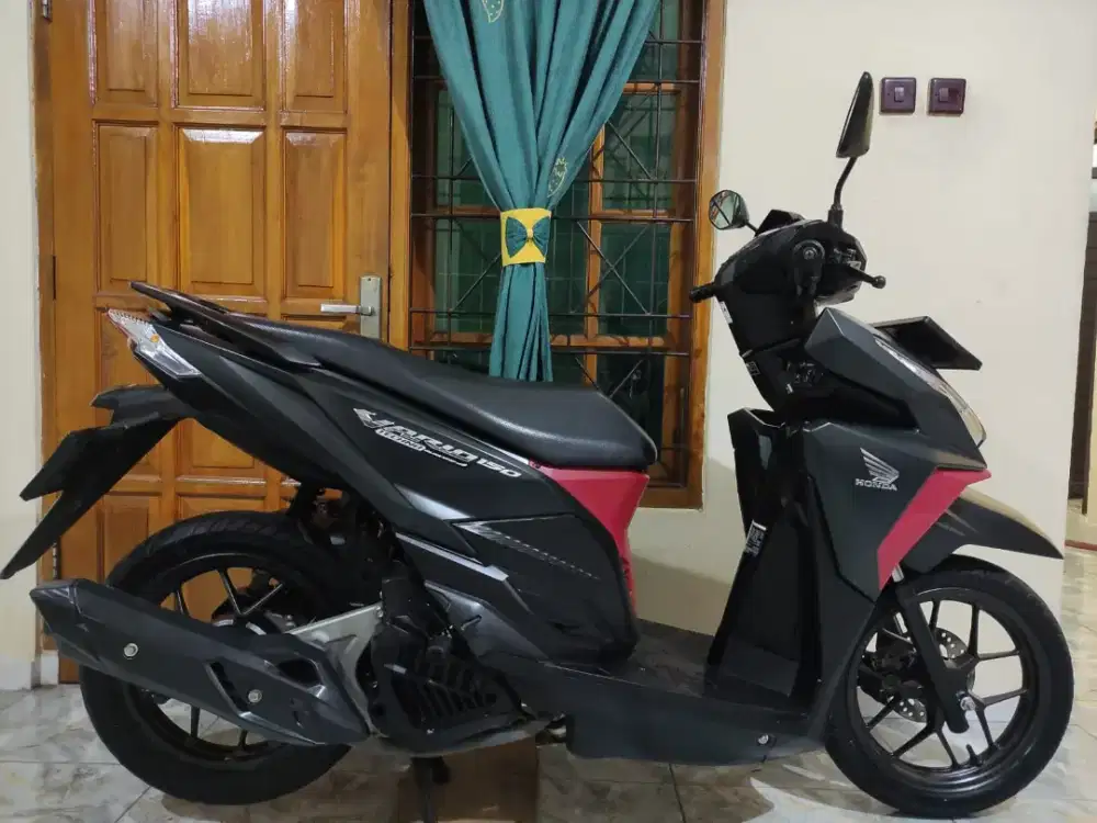 Super istimewa low km vario 150 led cbs iss super mulus persis baru