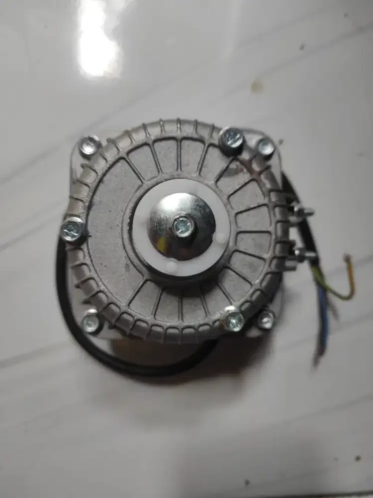 Motor fan freezer