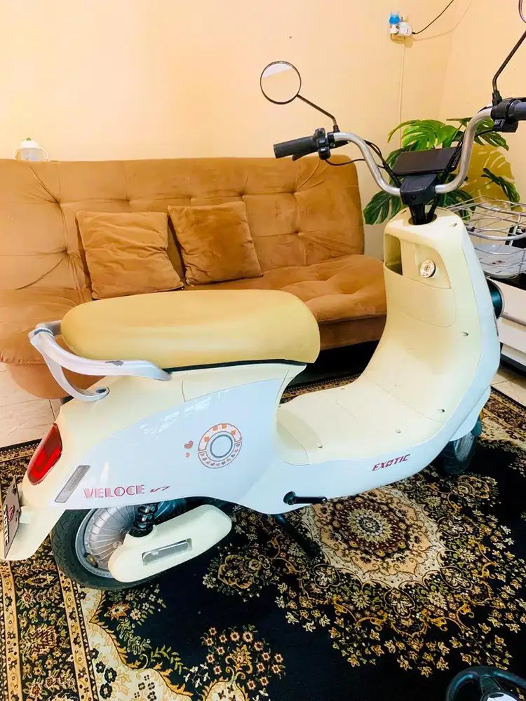 Sepeda listrik exotic veloce v7
