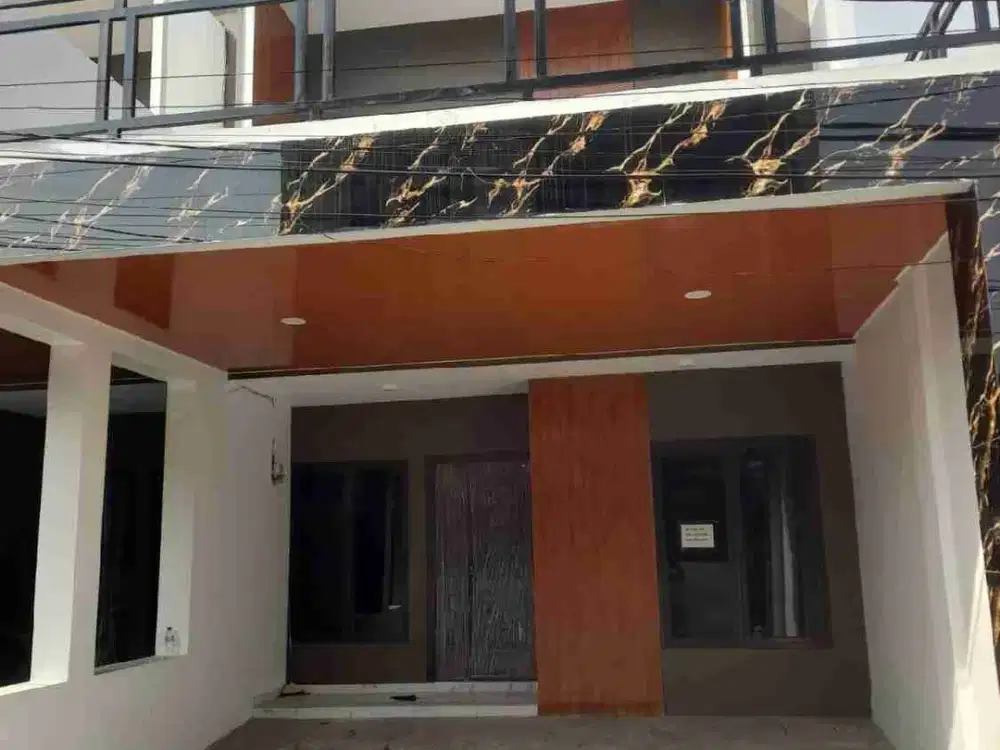 Rumah mewah siap huni dalam komplek di Kranggan lokasi strategis ke tol cuma 10menit Jatikarya jatiwarna