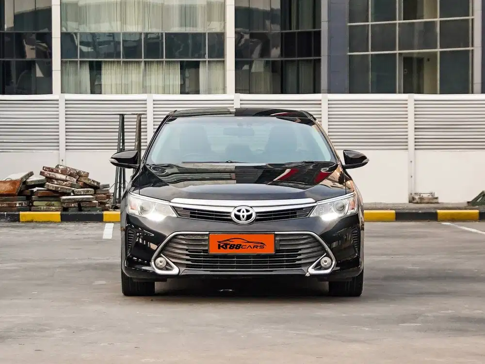 TOYOTA CAMRY V 2.5 AT 2017