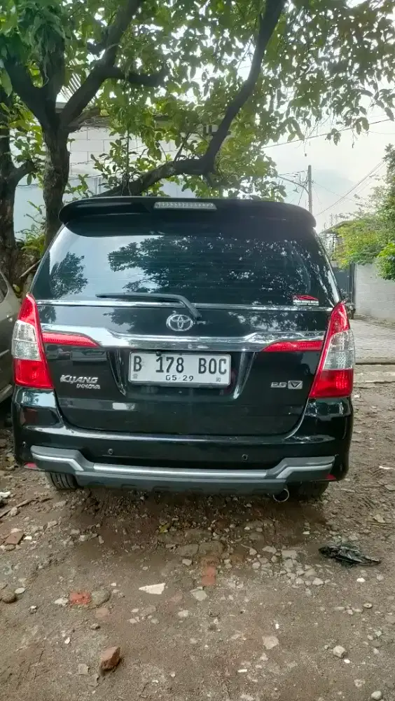 Kijang Innova 2014