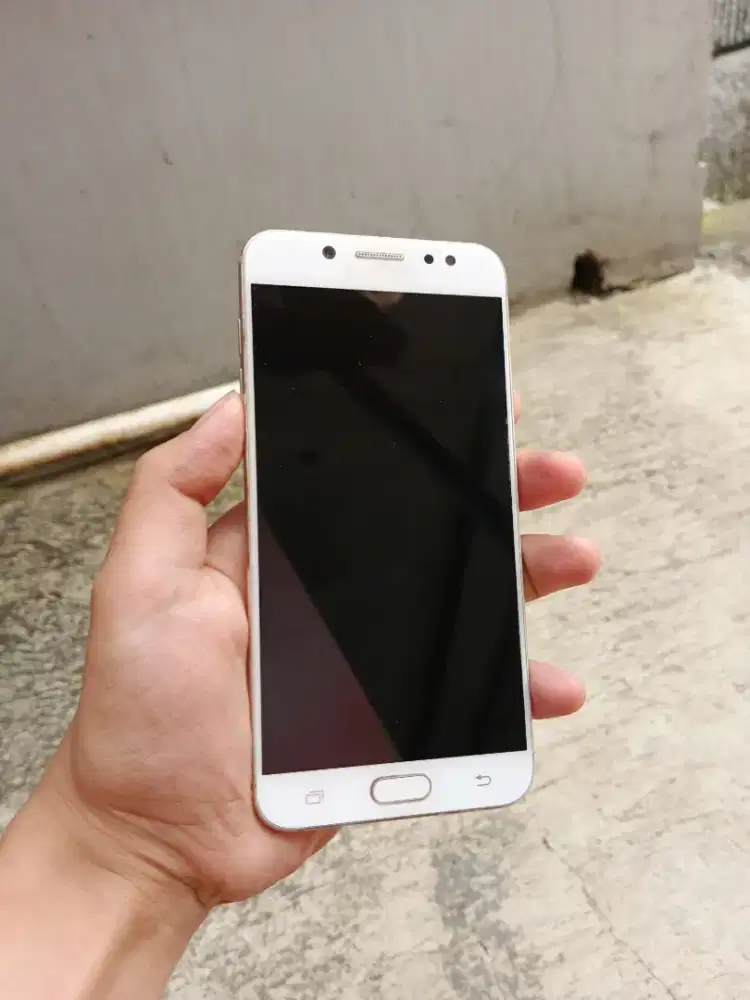 Samsung Galaxy J7+ 4/64GB