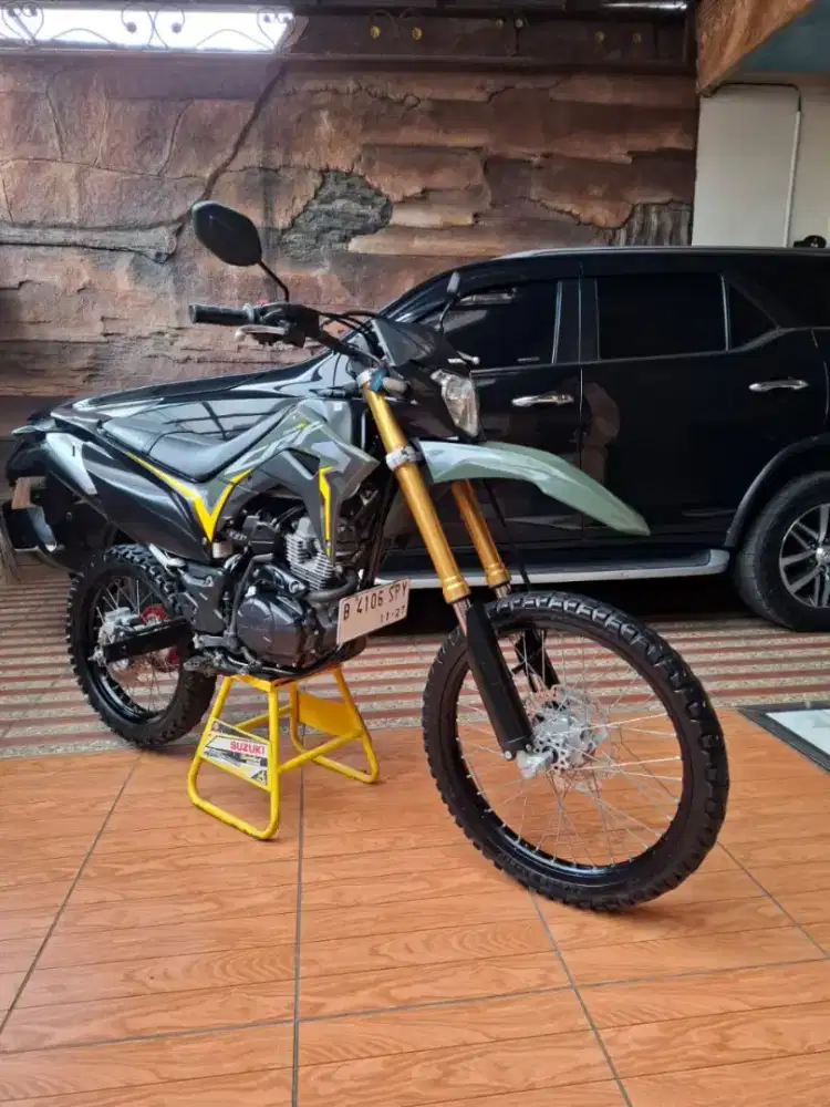 Dijual murah Honda CRF 150L Seperti Baru