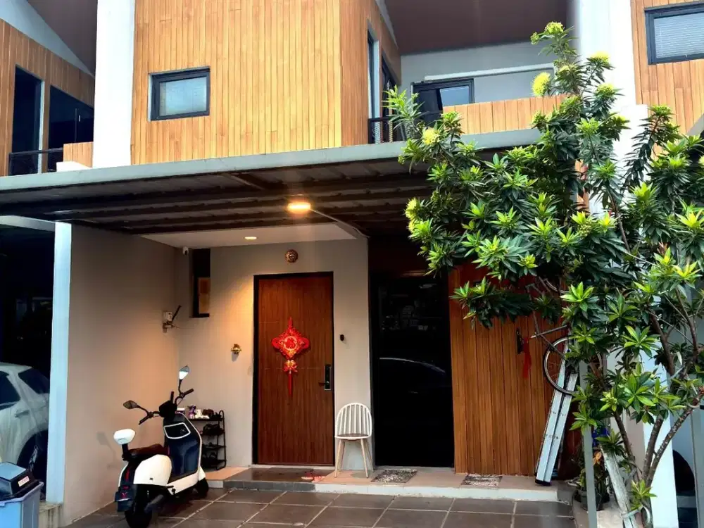 Jual Rumah 2Lt Full Furnished Dekal Mall di Grand Wisata Bekasi