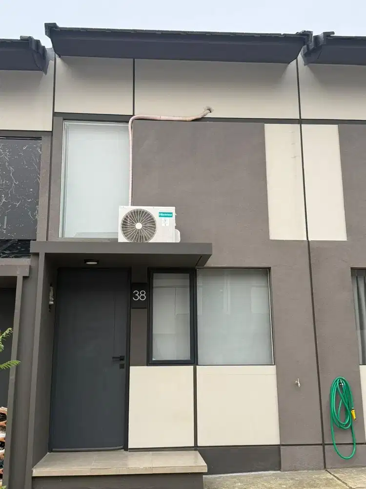 Rumah exculsive mezanine  + taman belakang cikarang