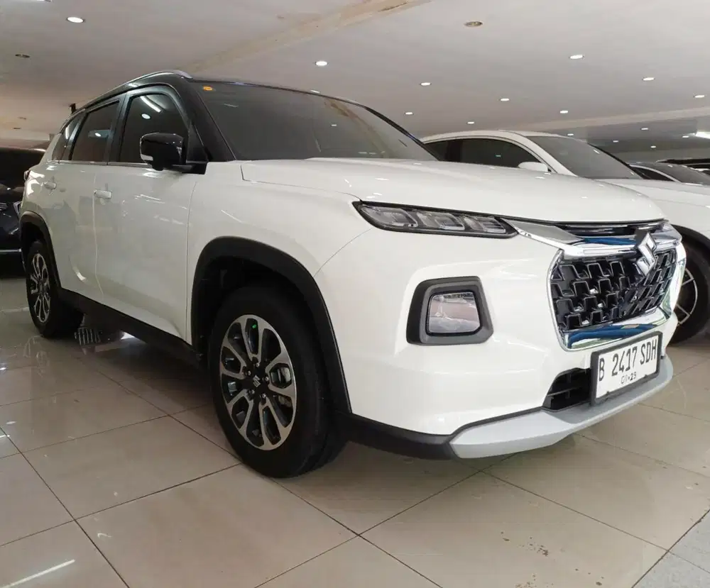 Only 11 kilometer Suzuki Grand Vitara GX Hybrid 2024