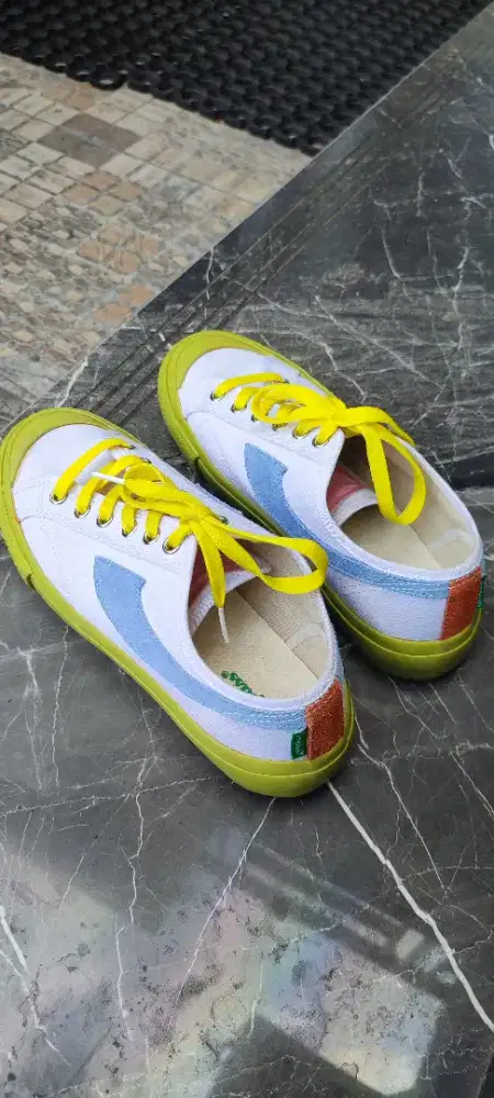 Sepatu Compass Limited edition (New) Rp. 1.550.000 (nego)