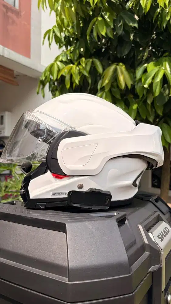 HJC F100 White Flip-Back / Modular Helmet