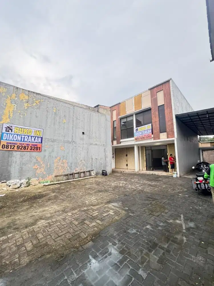Di sewakan ruko 3 bangunan