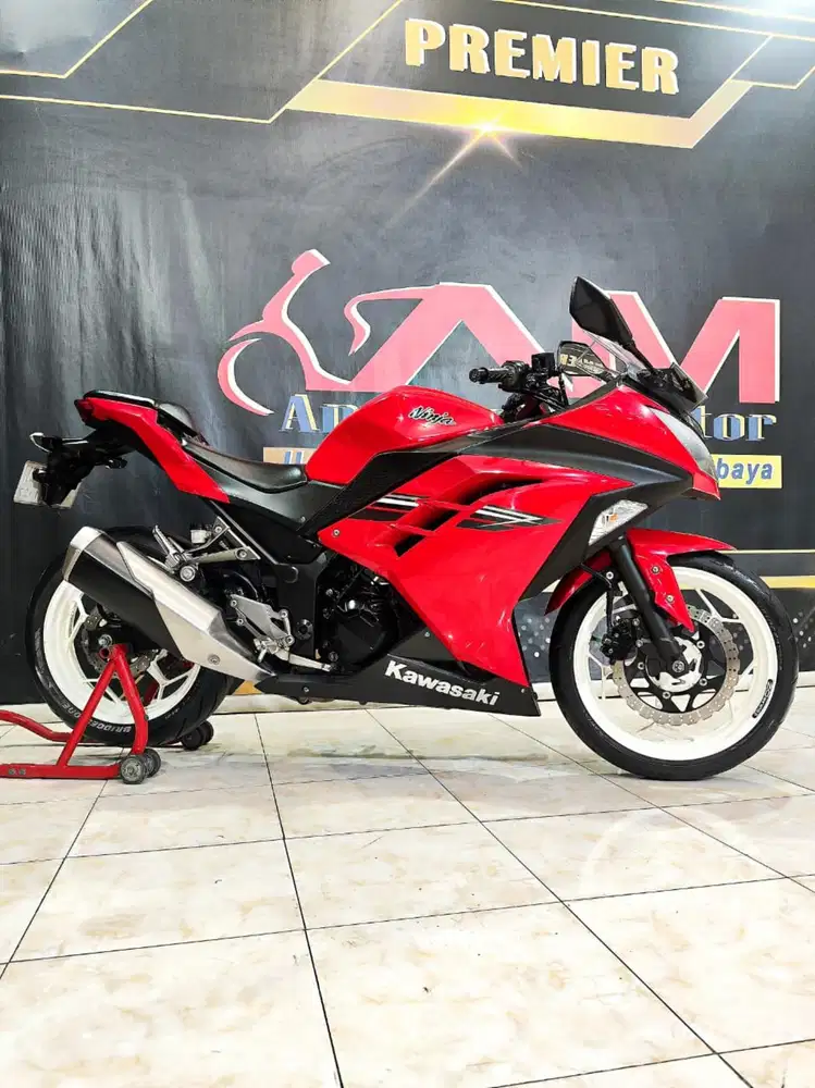 Kawasaki Ninja 250 FI STD TH 2017 Odo 10rb super ciamik.