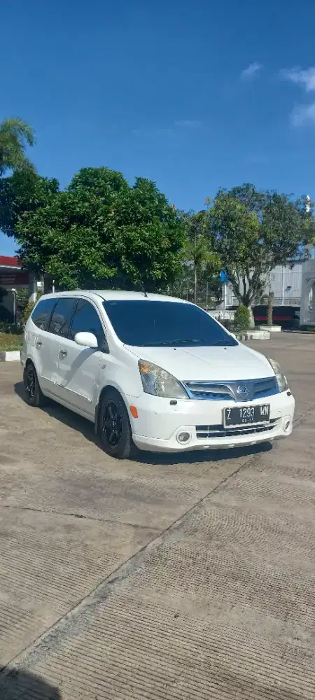 NISSAN GRAND LIVINA XV MT 2012