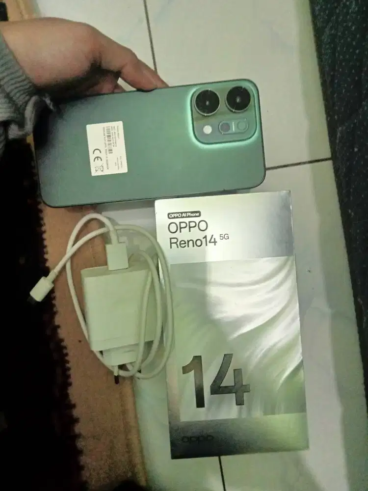 Oppo Reno 14 5g Ram 12/256GB.