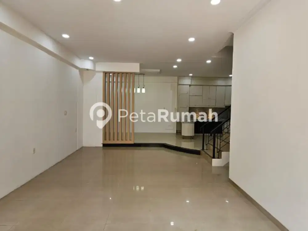 DIJUAL VILLA KOMPLEK CEMARA ASRI JALAN ANGGUR - MEDAN ESTATE (vincent)