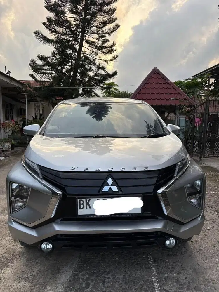 Xpander 2018 silver