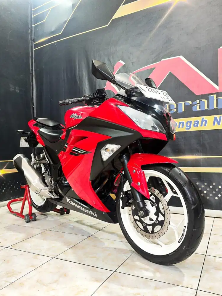 Proses cepat Kawasaki Ninja 250 FI STD TH 2017 Odo 10rb no ribet