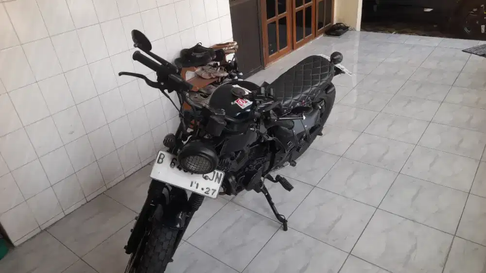 Pulsar 180 cc (custom japstyle)