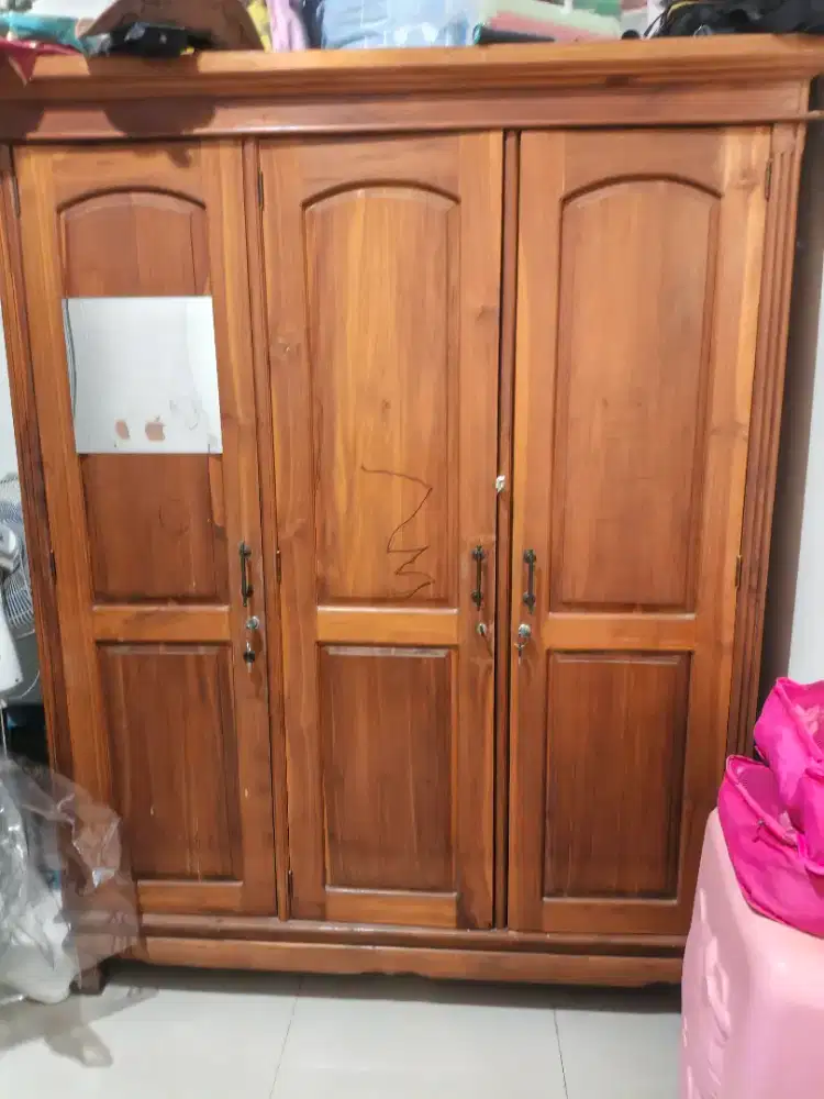 On sale lemari kayu jati