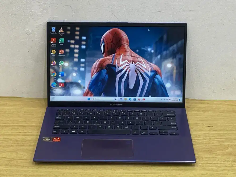 ASUS vivobook X412DA Processor AMD ryzen 3 3200U RAM 8GB SSD 256GB