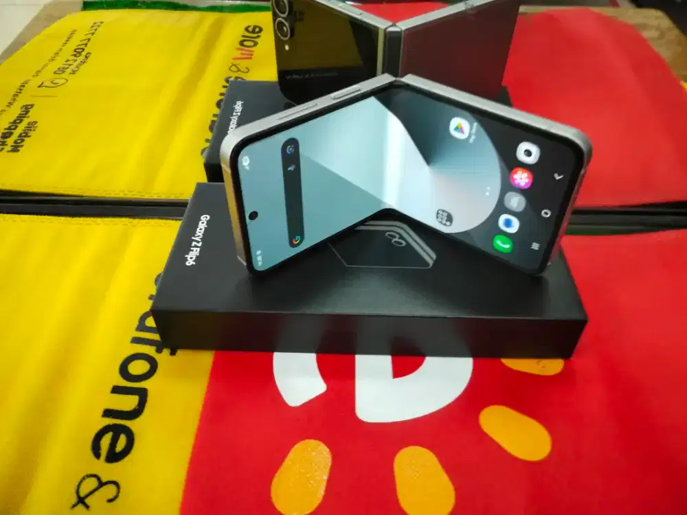 ZFlip 6 Ram 12/256 GB mulus no minus lengkap normal