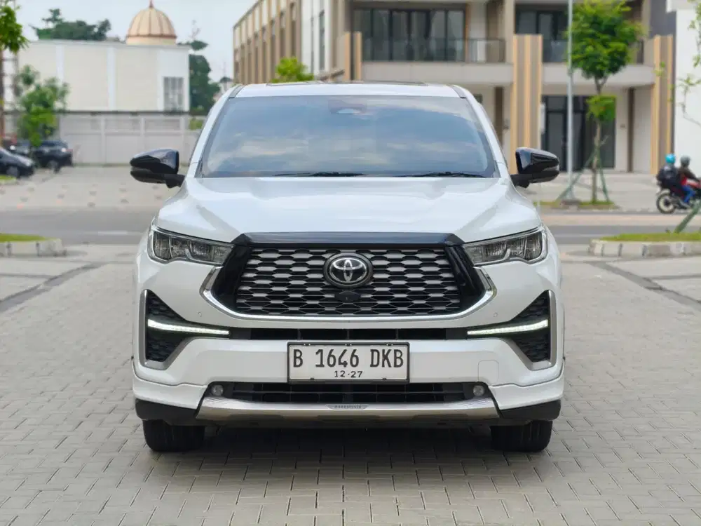 TOYOTA INNOVA ZENIX 2.0 Q HYBRID TSS AT 2023 PUTIH