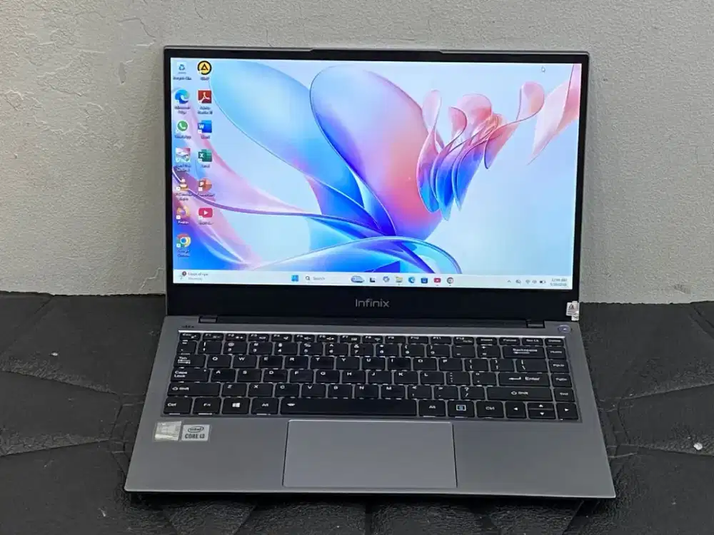 LAPTOP Infinix INBox x1
