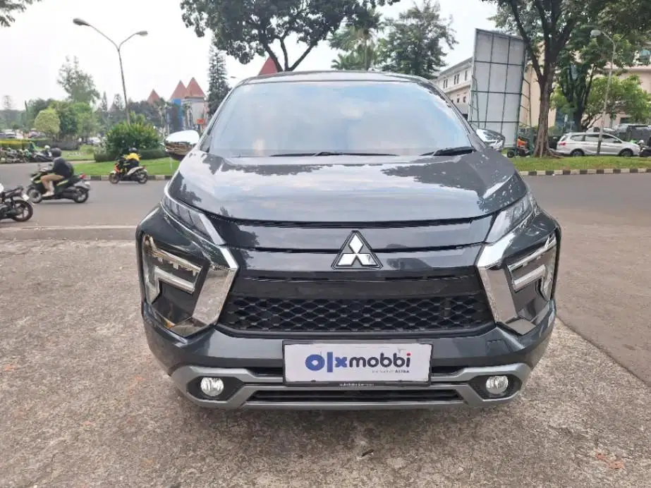 DP MURAH Mitsubishi Xpander 1.5 Ultimate Bensin-AT 2022 Abu-Abu CAJVD