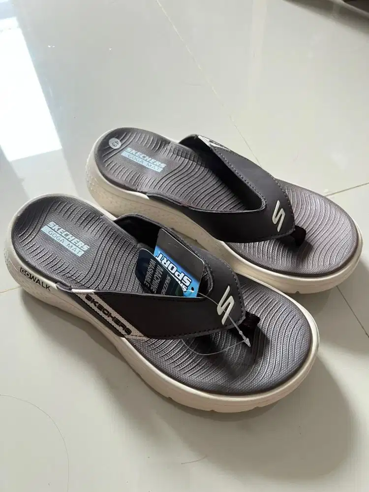Sandal baru skechers jual rugi 400 barunya 700 super nyaman empuk