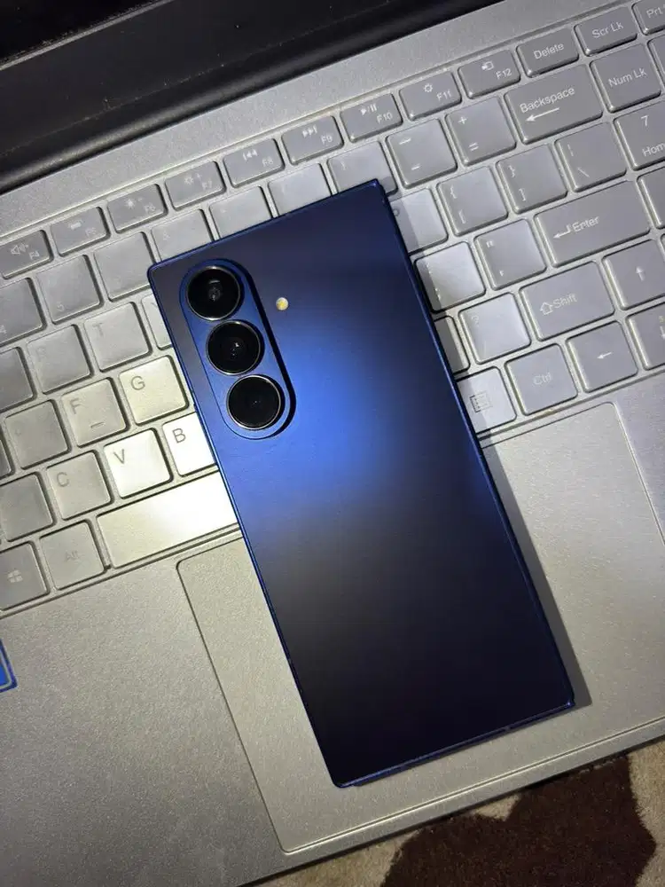 Samsung galaxy Fold 7 12/512 inter All oprator