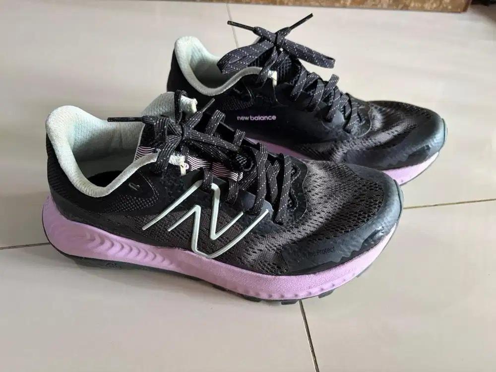 Sepatu New Balance uk 40 original store Grand Indonesia