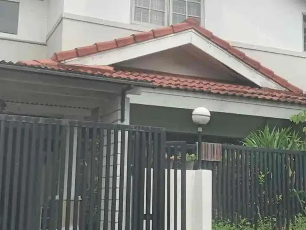 Di jual rumah siap huni di bintaro sektor 9