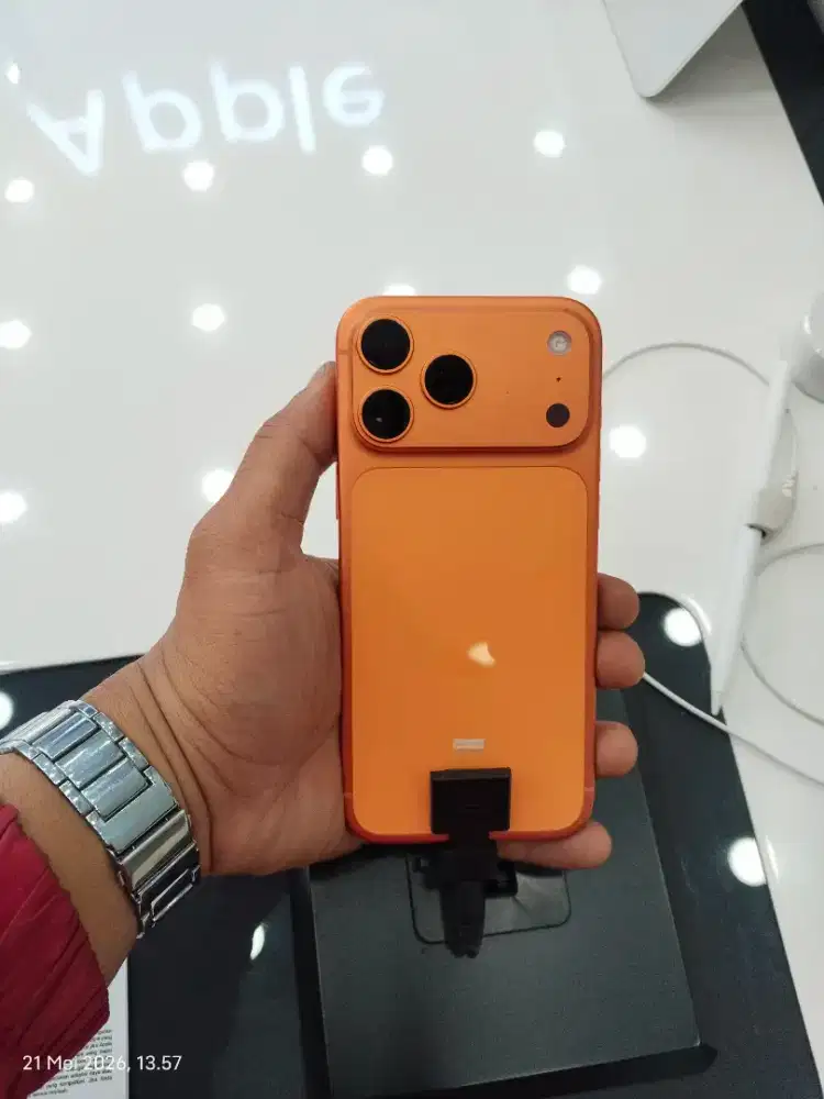 Kredit Resmi iPhone 17 Pro Max, Cicilan 0% tanpa DP, Cukup KTP saja