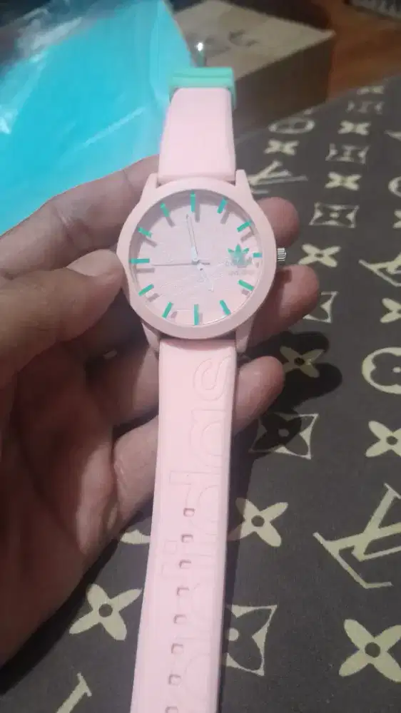 Jam Tangan Adidas