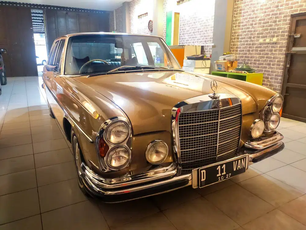 Mercedes Benz Kebo 280s 1971 Gold Emas 1970 1972 Mercy Kebo Classic