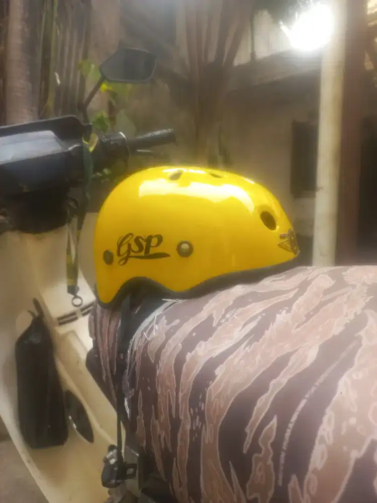 Helm Custom M Ringan Nyaman dipakai