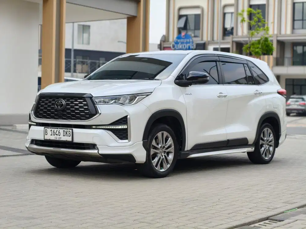 Toyota Innova Zenix 2.0 Q Hybrid TSS AT 2023 Pajak Panjang