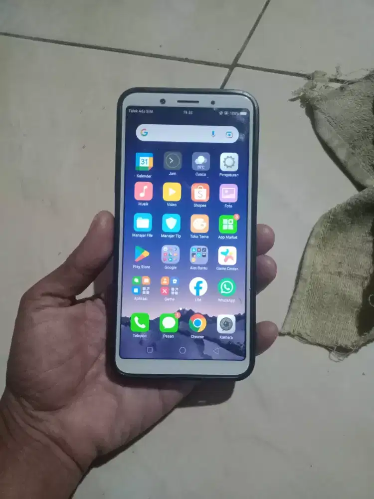 Oppo f5 4/32 batangan