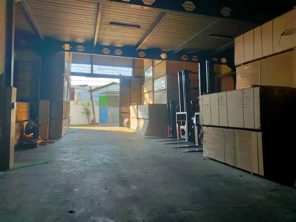 RON.A2209 GUDANG MARGOMULYO PERMAI SURABAYA SIAP PAKAI UNTUK USAHA