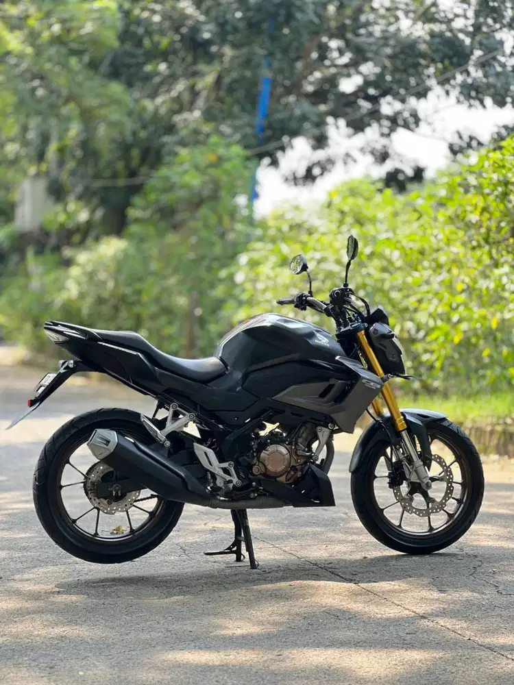 SIAP HARIAN! HONDA NEW CB150R 2022 HITAM KM LOW PAJAK ON TANPA PR
