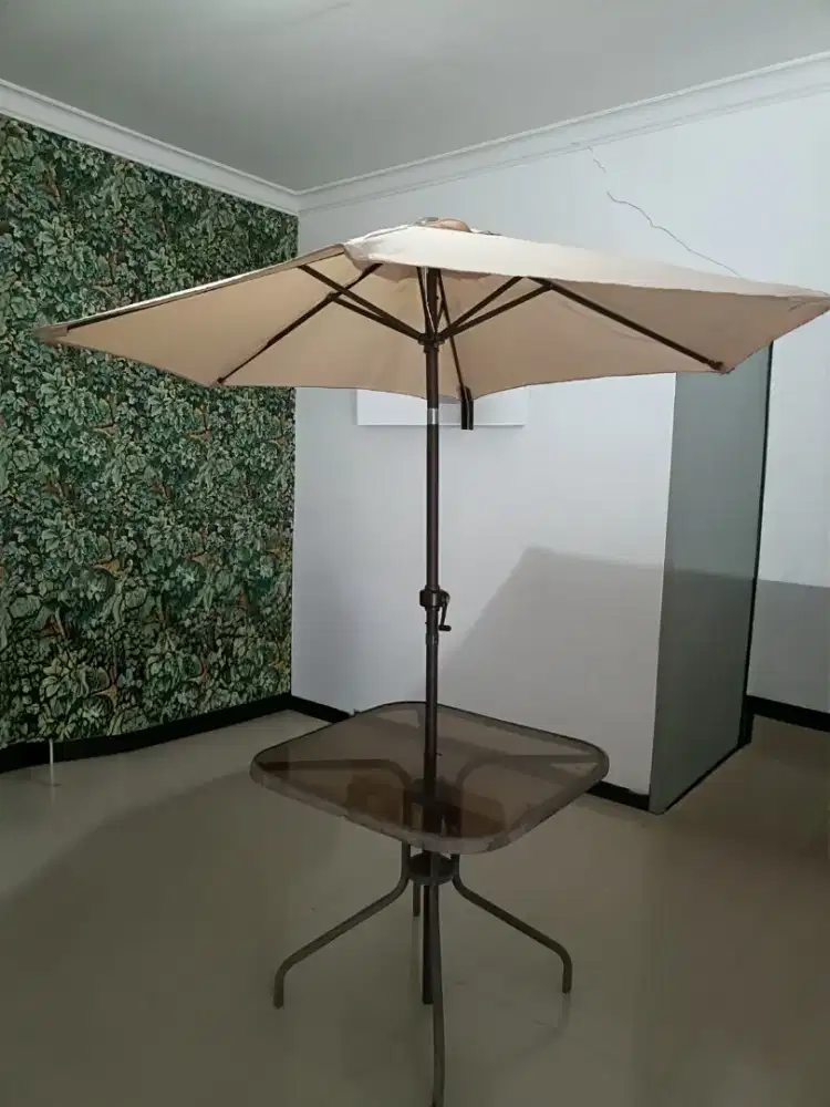 Meja + tenda payung tanpa kursi