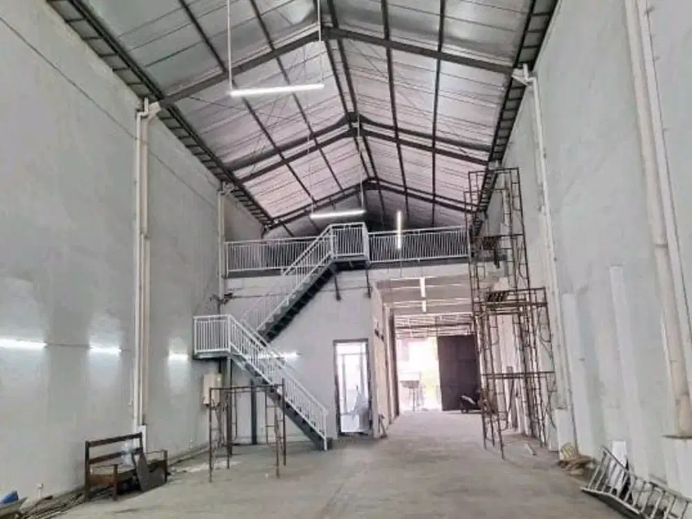 RON.A2359 GUDANG GILANG TAMAN SIDOARJO LOKASI STRATEGIS UNTUK USAHA