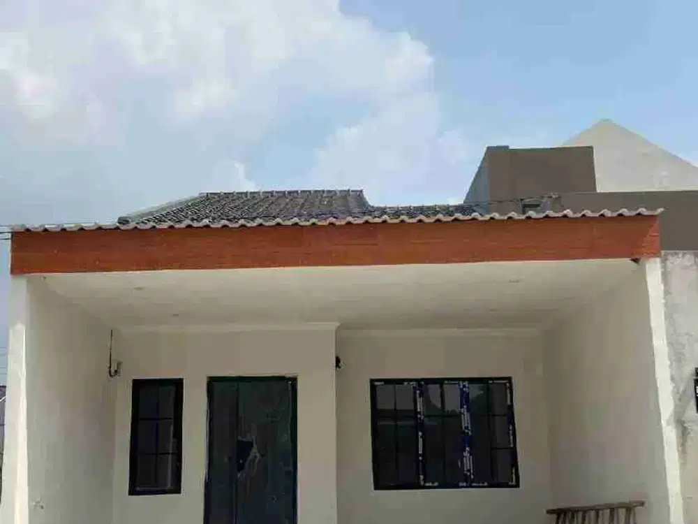 Rumah Fresh Baru Jadi Siap Huni di Lingkungan Grand Wisata