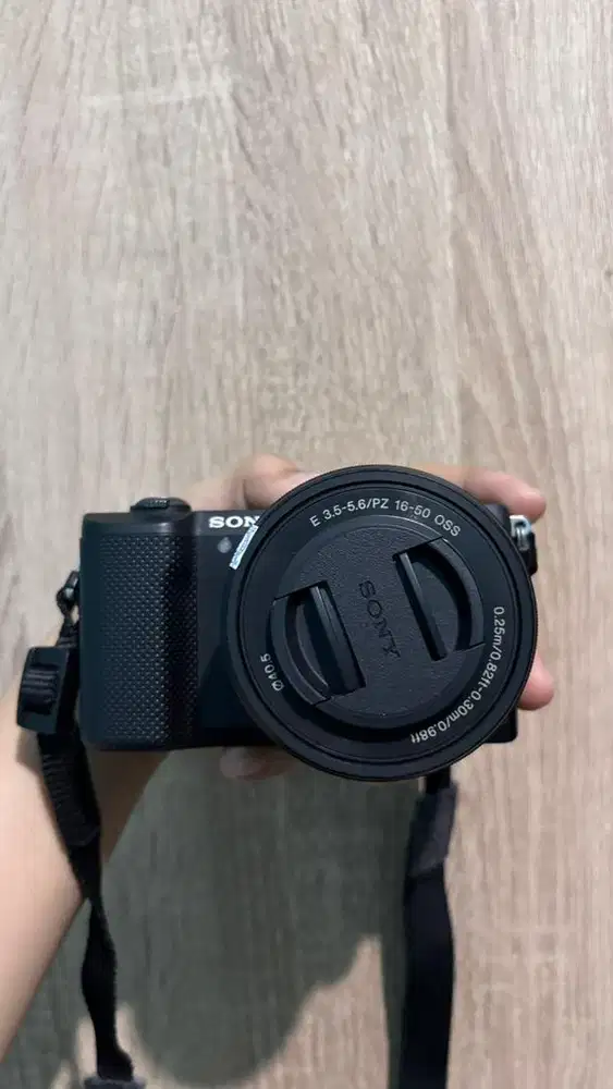 DIJUAL! Kamera sony a5000 + lensa kit, kamera mirorless
