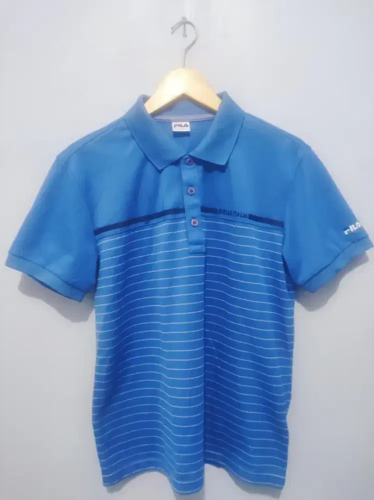 Baju kaos kerah(Polo) Fila size L kondisi like new