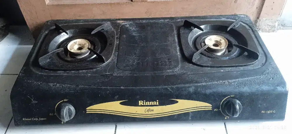 Kompor gas RINNAI 2 tungku RI-522C