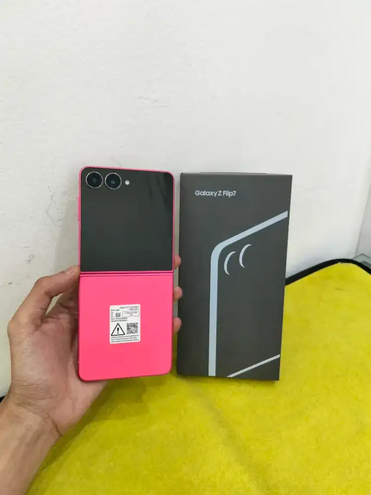 Samsung Z flip 7 12/256gb