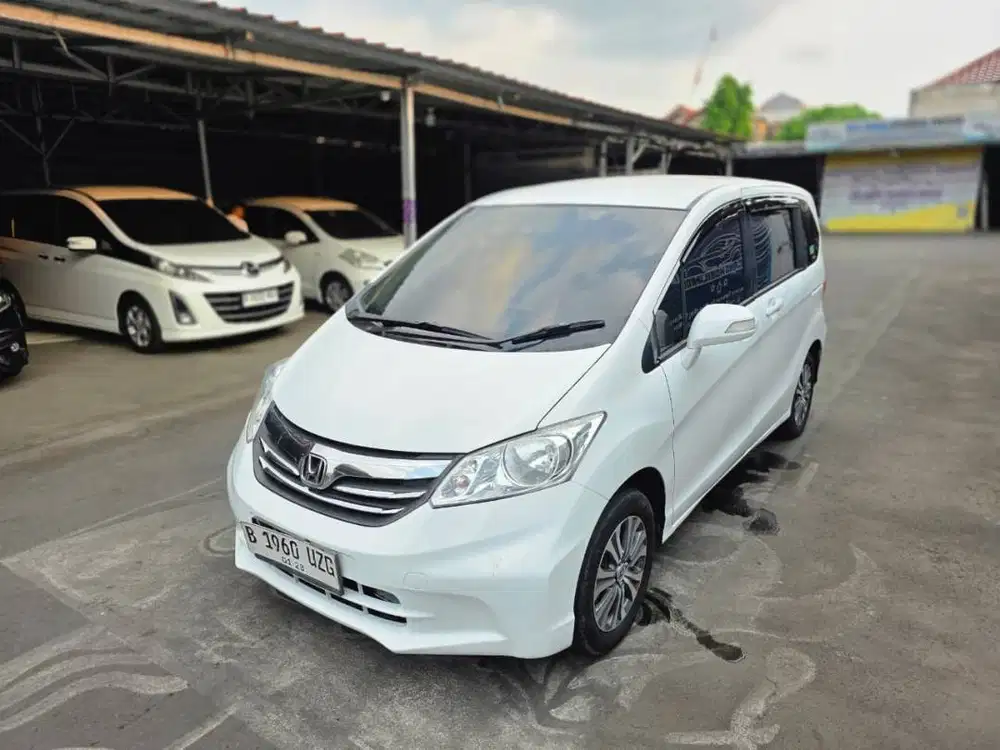 DP 8 JT HONDA FREED E PSD 1.5 MATIC 2012